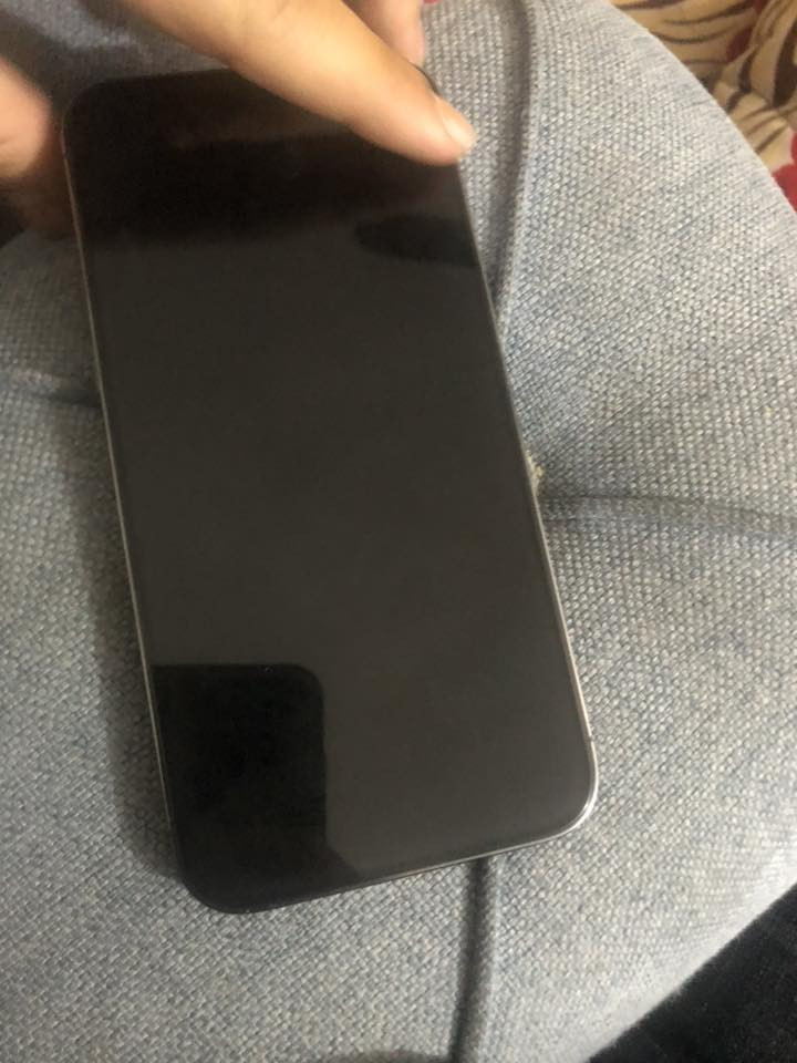 السلام عليكم 
جهاز ١٤ برو ماكس 
الجهاز كله بلادي بلادي بلادي 
نضيف كلش مابي ولا شخط 
بطاريه ٧٩ بس بطاريته شويه نازله بس شحنه كلش حلو 
كارتونه موجوده 
*********** موجود واتساب
