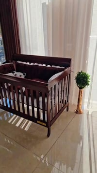 سرير أطفال • ١٣٠×٧٠ • خشب متين