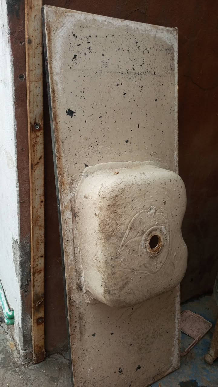 مرمره للبيع متر ونص كلش نضيفه ستعمال قليل ب٤٠ المكان بغداد


**إذا كنت صاحب هذا الإعلان وتريد حذفه لأي سبب، رجاءا أرسل رسالة إلى الدعم الفني**