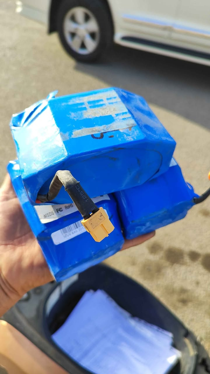 بطاريات سكوتر عدد 3قطع فحم بسعر 15الف مع التوصيل. بغداد, العراق


**إذا كنت صاحب هذا الإعلان وتريد حذفه لأي سبب، رجاءا أرسل رسالة إلى الدعم الفني**