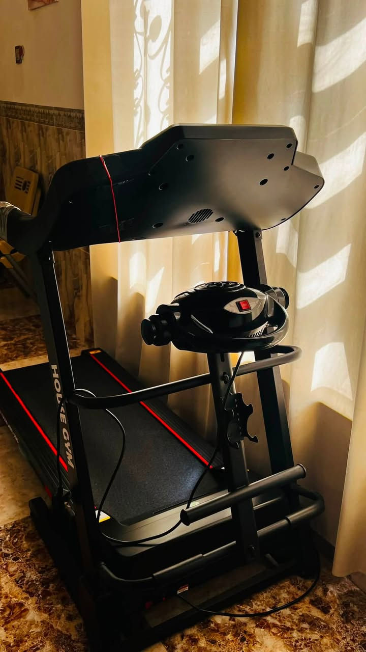 🚨 فرصة لا تعوض 🚨
🔥 جهاز مشي (Treadmill) شبه جديد للبيع 🔥

✅ ماركة: House Gym
✅ نظيف جداً واشتغاله ممتاز
✅ شاشة رقمية + برامج متعددة
✅ تحكم بالسرعة والانحدار
✅ مناسب للبيت والرياضة اليومية

💰 السعر: 450 (وقابل للتفاوض للجادين)
📍 الموقع: بعقوبة / الخالص / حي الزهراء

📩 للحجز والاستفسار الاتصال ع الرقم
*********** ابو عمار
⚡ الجهاز جاهز ومجرب – بيع سريع
