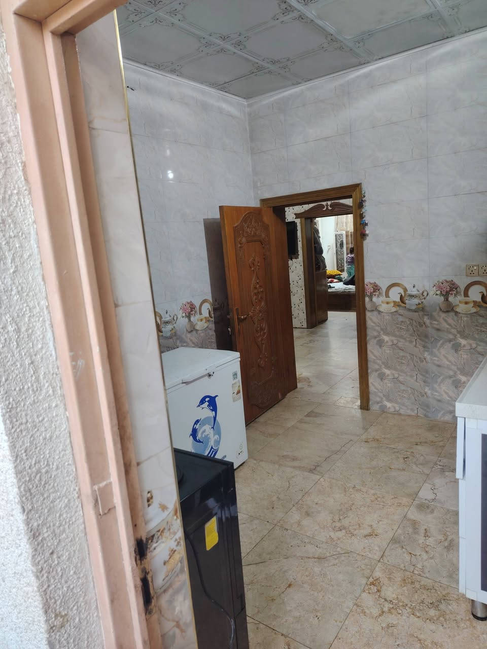 السلام عليكم بيت للبيع كربلاء المعملجي خلف مستشفى وارث 100 متر طابق واحد بناء درجه اولى طابوك جمهوري ارضية مرمر  زراعي سند 25   السعر 95  رقم الهاتف ***********
