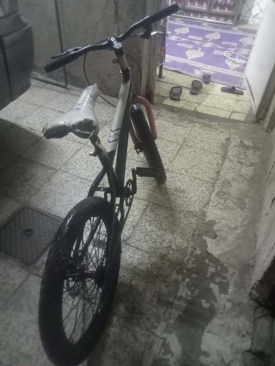 السلام عليكم باسكال البيع سعر 20 حجم 20المكان بغداد البياع الشرطة الخامسة قرب شارع المدارس الرقم ***********
