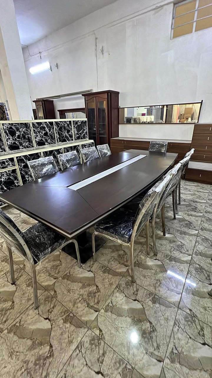وصول بضاعة جديدة وبأنواع مختلفة لدى معرض هيت المركزي فلكة الساعة عمارة الحاج سعد محله 
للتواصل مراسلة الصفحة أو التواصل على ***********
