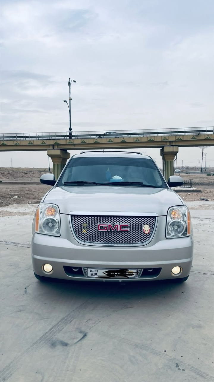 سلام عليكم يوكن 2011 ‏ وارد خليجي تخم تاير حدادي مكينة قير كله كفالة كفالة كل سيارة كفالة وبس شراي يطب عليها بدون زحمة والسعر 130 

***********
