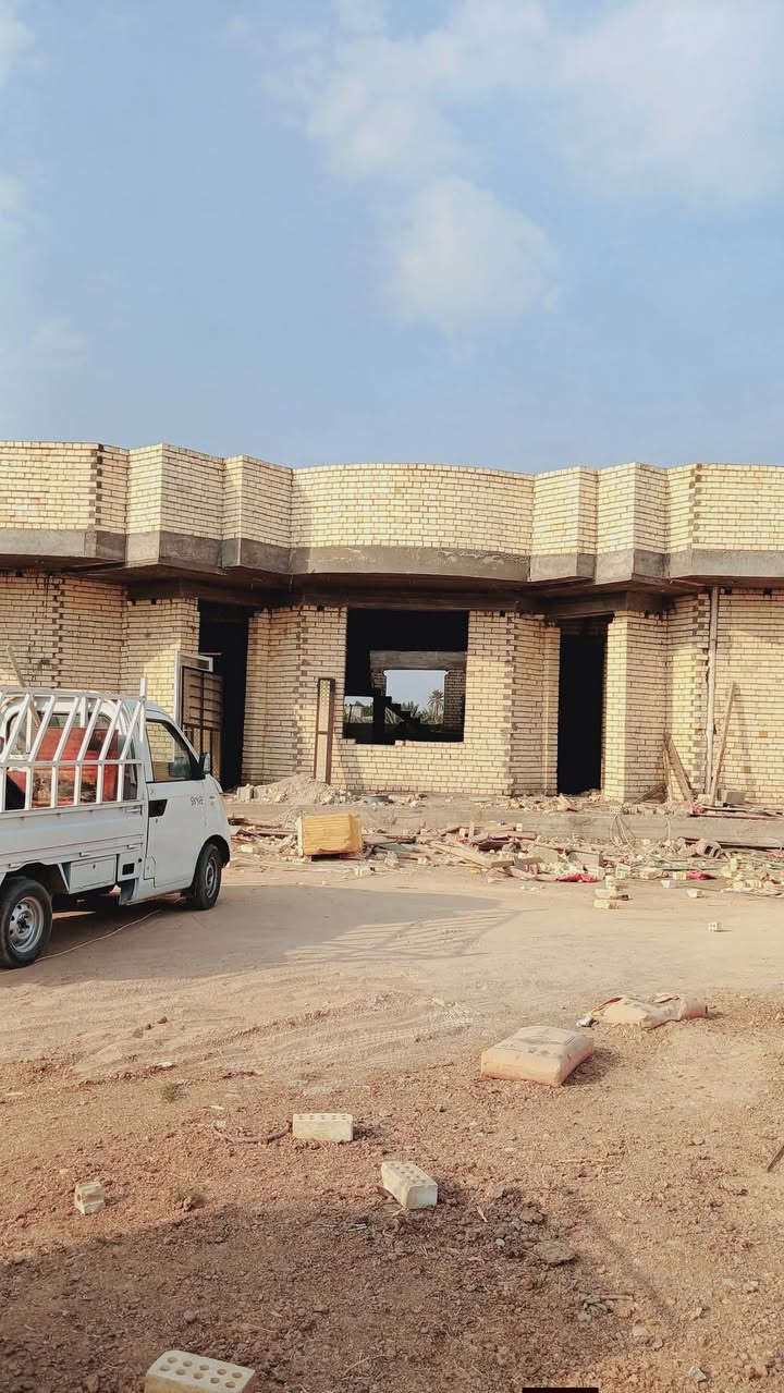 خلفه بناء درجة اولى ***********
