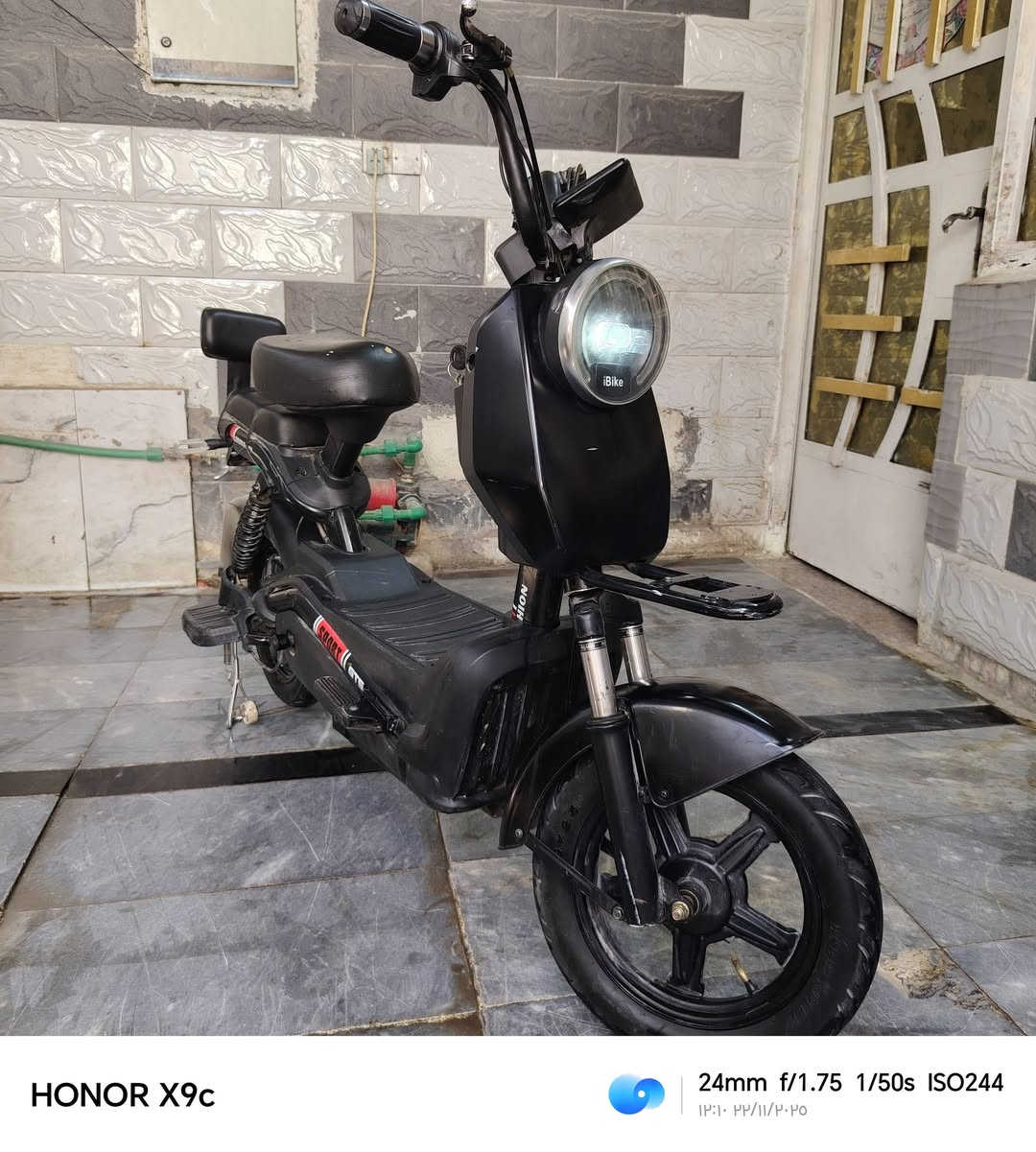 دراجه شحن
تشحن ثلاث ساعات
مع سويجين
بصمتين تشغيل عن بعد
مع بطاريه شحن مالتها
كلشي مابدل بيها
سعر ٢٧٥
الرقم ***********
المكان بلديات صحفين
