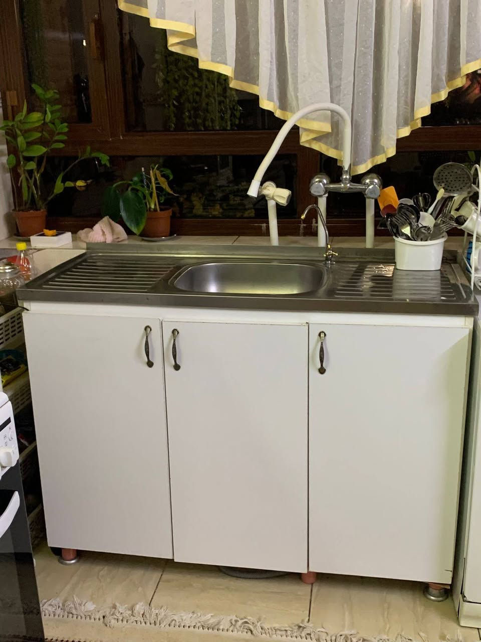 السلام عليكم غراض بيت للبيع كل وحدة مكتوب سعرها عليها للاستفسار ‏‪0770 080 2853‬‏
