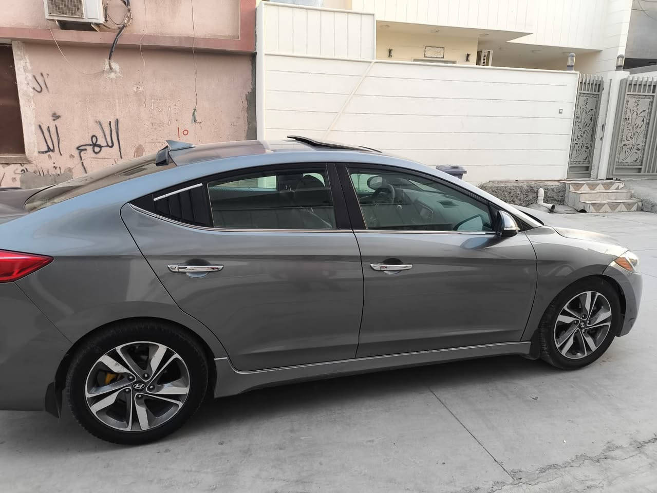 سلام عليكم النترا امريكي 17   رقم بغداد   (بصمه فتحة بالقمارة رادار جانبي كشنات هيتر) السياره كلش نضيفه وجاهزه  بيها ضربه بالبنيد #120 $ بيها مجال / الرميثة *********** للاستفسار اكثر
