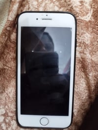 ايفون 6s نضيف للبيع ذاكره ١٢٨ مبدل بطاريه شاشه شخط مابيها سعر٦٥  للتوا...