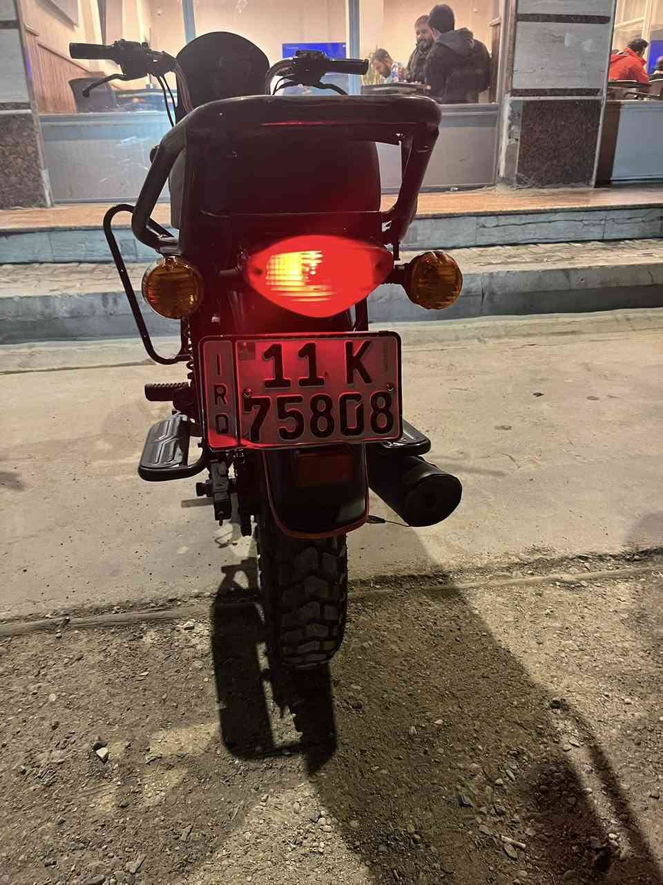 بوكسر  كلاسك شكل جبلي موديل 2022الدراجه نضيفه كلش شوفة العين مابيهه اي نقص ابدددد المكان بغداد الأمين الثانيه مرقمه رقم بغداد أنكليزي السعر مليونين و100بيهه مجال اتصل وسهله ***********
