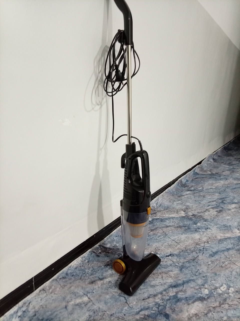 مكنسه بشرط كل عيب مابيها سعر
35 الف
***********
