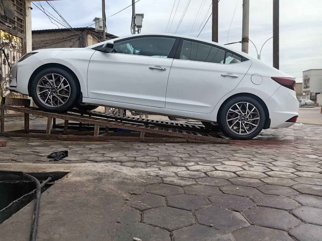 للبيع أنتره 20 مكلف بل نشر*********** رقم صاحب سياره نجف كوفه شارع معمل
