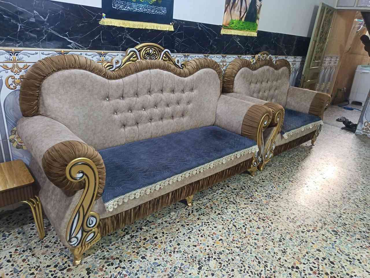 سلام عليكم تخم ابو التاج معه طبلات معه ميز بلازمه تخم نضيف كلش وقليل ستخدامه سعره مليون هو وطبلات والميز بلازمه وبي مجال قليل عنواني بغداد حي ور قرب حسينيه المصطفى الرقم ***********
