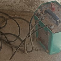 ماكنة لحام • جديدة • للبيع