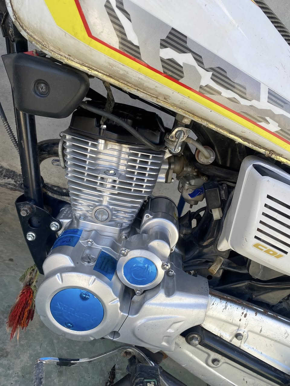 دراجه سيفان مو ديل 23بلاد اوراق اصولي المحرك سبانه ما ممدوده عليه كله شغال كهربائيات كلوبات اشاير كله شغال السعر 575 وبيه مجال شي قليل المكان كنعان المو شراي لا يتعبني وسمعه كلام مو حلو


**إذا كنت صاحب هذا الإعلان وتريد حذفه لأي سبب، رجاءا أرسل رسالة إلى الدعم الفني**