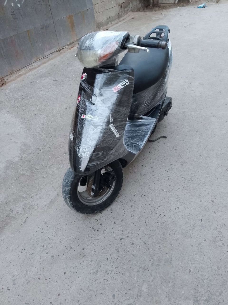 سلام عليكم دراجه عصفوريه سرعه 60 تشتغل هندر نقص باتري مكينه نضيفه ناعمه شلعه حلوه كهربائياتهه شغاله سعر 200بيه مجال مكاني بغداد مدينه الصدر شراي يتصل ***********بيه واتساب
