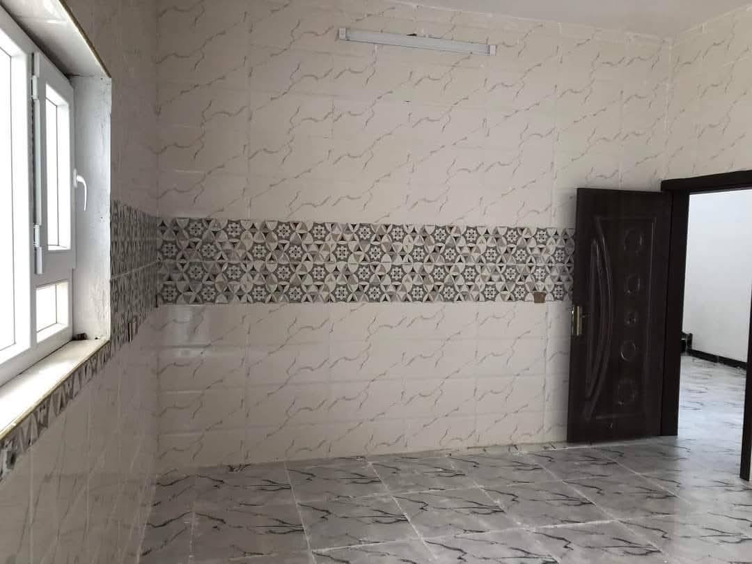 بعد التحية والسلام

دار للبيع ٢٠٠ متر بعده صفر ممسكون
الدار يحتوي على ٢ غرف نوم استقبال هول مطبخ صحيات داخلي موضح أمامكم في الصور
أبواب شبابيك درجه اولى
ملاحظه الدار بلديه مقدم عليه صاحبه بعد الشراء يقدم تنازل منه للمشتري
السعر ٥٥ مجال قليل مال بيع 💸 

الموقع كركوك واحد حزيران ص ٣ خلف مخزن ليث

للاستفسار اكثر
هواتف ***********
المكتب *********** #اومراجعة_مكتب_سند_للعقار

نستقبل جميع عروضاتكم بيع وشراء وايجارات الدور السكنيه والأراضي التجاريه وغيرها
