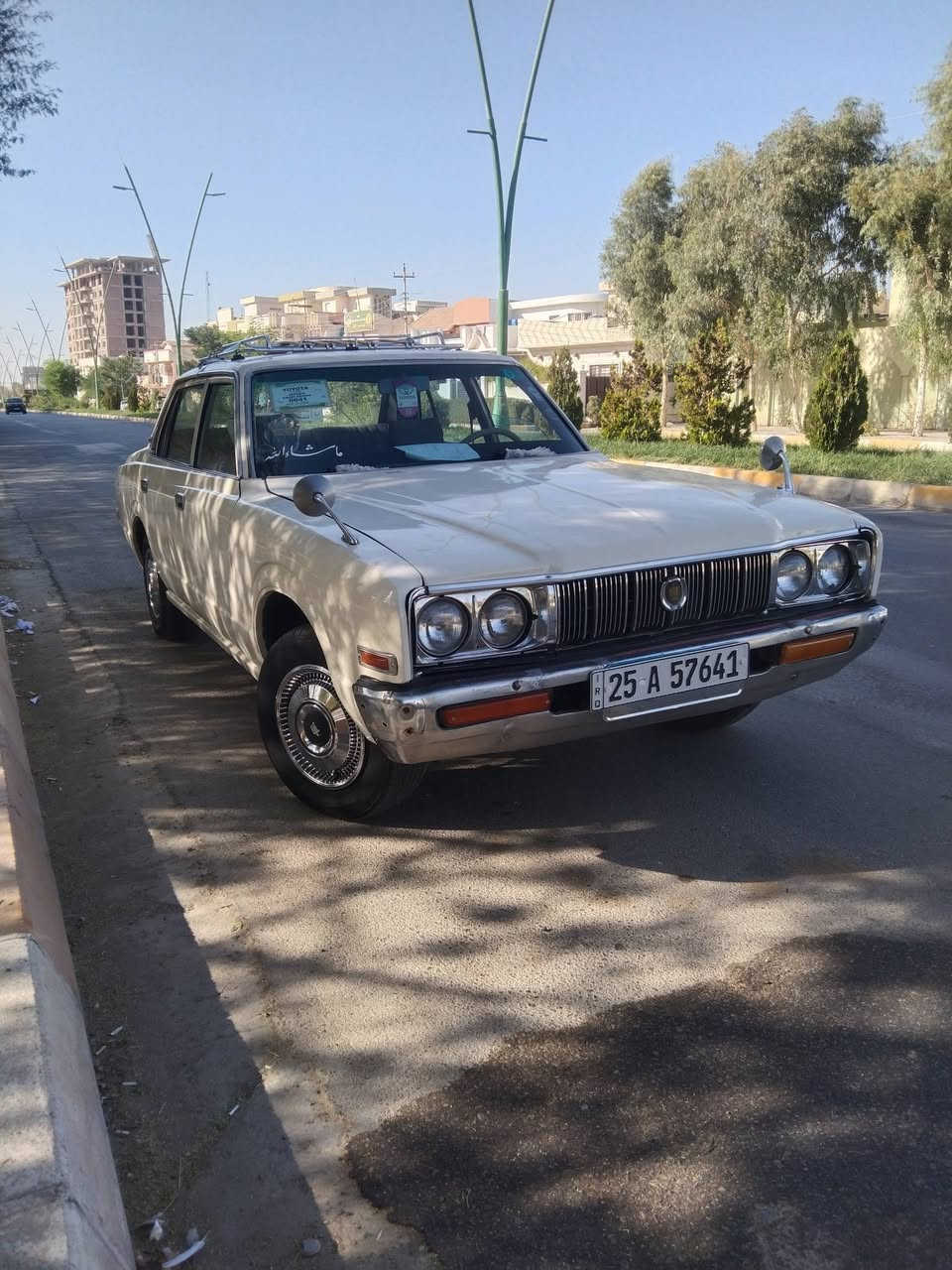 (بسم الله الرحمن الرحيم) السلام عليكم اخوان تيوته كراون 1975 تعمير عام كير ومحرك بلادي رقم كركوك دولي دفتر بانزين موجود بيها صاحب الشرعي اني تراي من الشمال للجنوب سياره نضيفه ما شاء الله ابيع او مراوس حسب القناعه رقم العضو *********** اخوان المو شراي لا يتصل وممنون منكم
