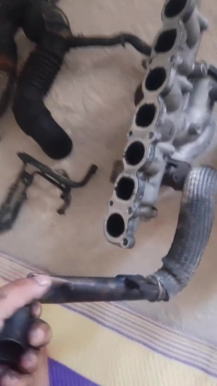 اغراض للبيع مال ستاركس مكينه سورنتو ***********
