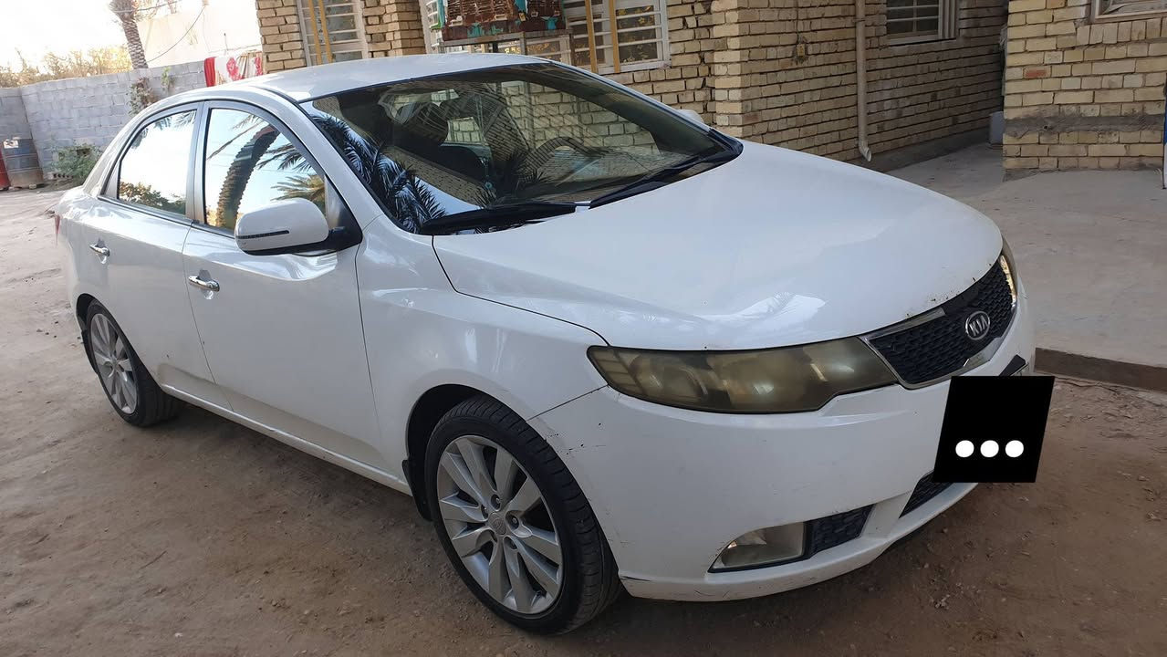 سلام عليكم ، #كيا_سيراتو 2013 للبيع
مكفوله من الصبغ
فقط بارد خشم البنيد وشبر بالباب الخلفي 
تخم تايرات جديد 
حداديه أماميه جديده
تبريد شغال 
حساس خلفي 
شفتات ستيرن
أرضيه دوشمه جلد 
5 ويل كب
سنويه منتهيه
$السعر 110 
للإستفسار ***********
موجود واتساب
