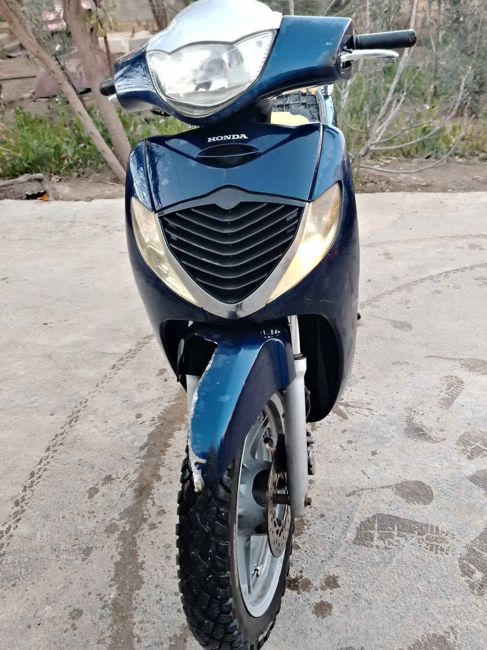 سلام عليكم دراجه هوندا ياباني الدراجه كايمه والباقي كله شغال السعر350اوبيه مجال. للستفسار اتصال بلرقم  ***********
