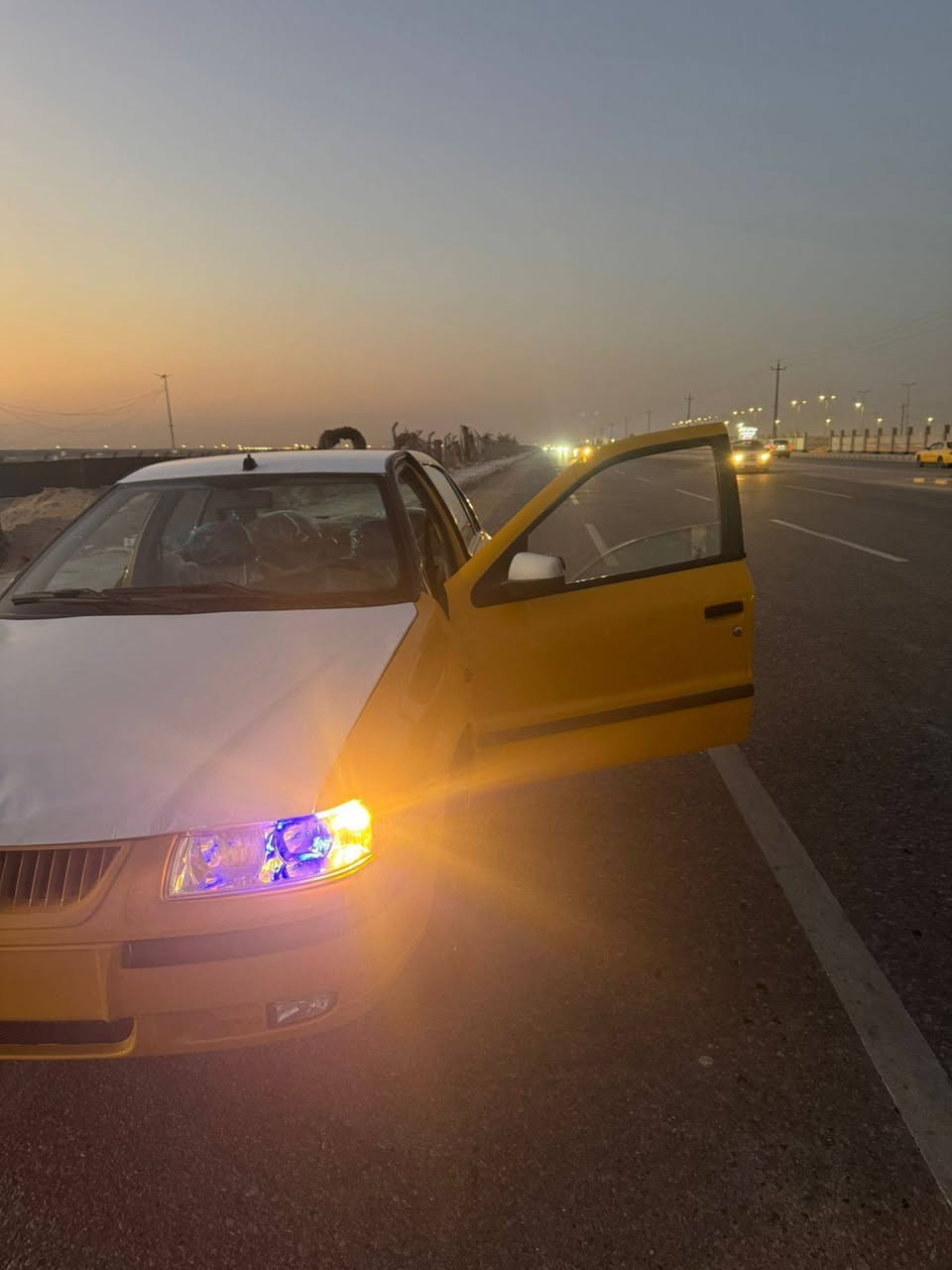 سلام عليكم #سمند للبيع مديل 2012
السياره جاهزه ع اخر حبايه 
مكفوله من الضربه والتبديل والصبغ 
بيه خيط بخار 
مكاني النجف 
السعر  34 وبيه مجال 
***********
