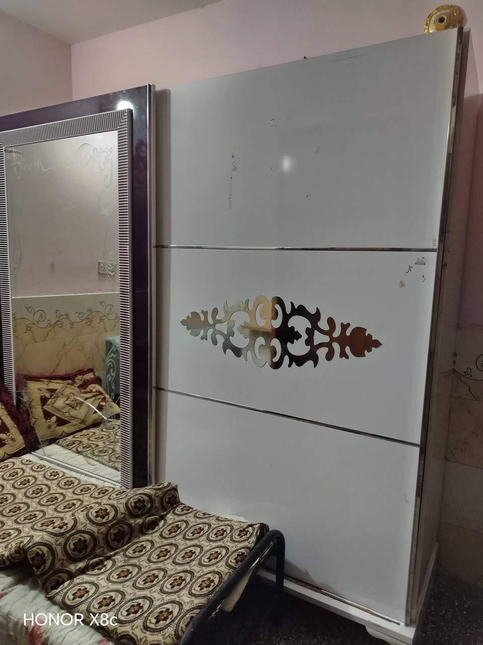 غرفه مال نوم البيع 30050بها مجال ***********
