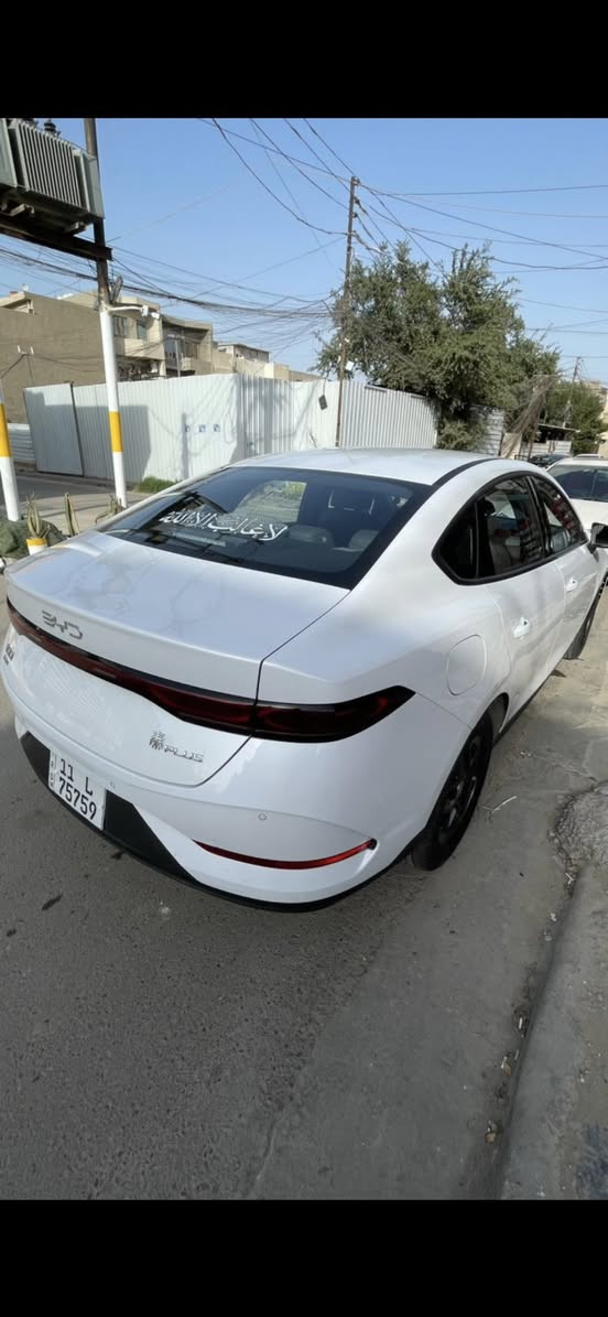 السلام عليكم
Byd qin plus 2025 

ماشية ٢٣ الف 
 كامل ملحقات 
رقم بغداد ( شبه مميز) باسمي تحويل وكالة ثاني يوم
بيها فطر ب الجامه الامامية 
سياره مدوشمه كاعية وصندوك 
+ كاعيات حوضية 

السعر خاص 

***********متواجد واتساب فقط
