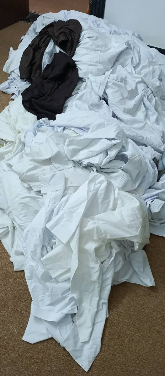 سلام عليكم ورحمه الله وبركاته شلعه دشداشه رجالي عربي خليجي الي مهتم اي قطعه ب1000 ابيع شلع لتواصل الاتصال بالرقم ***********
