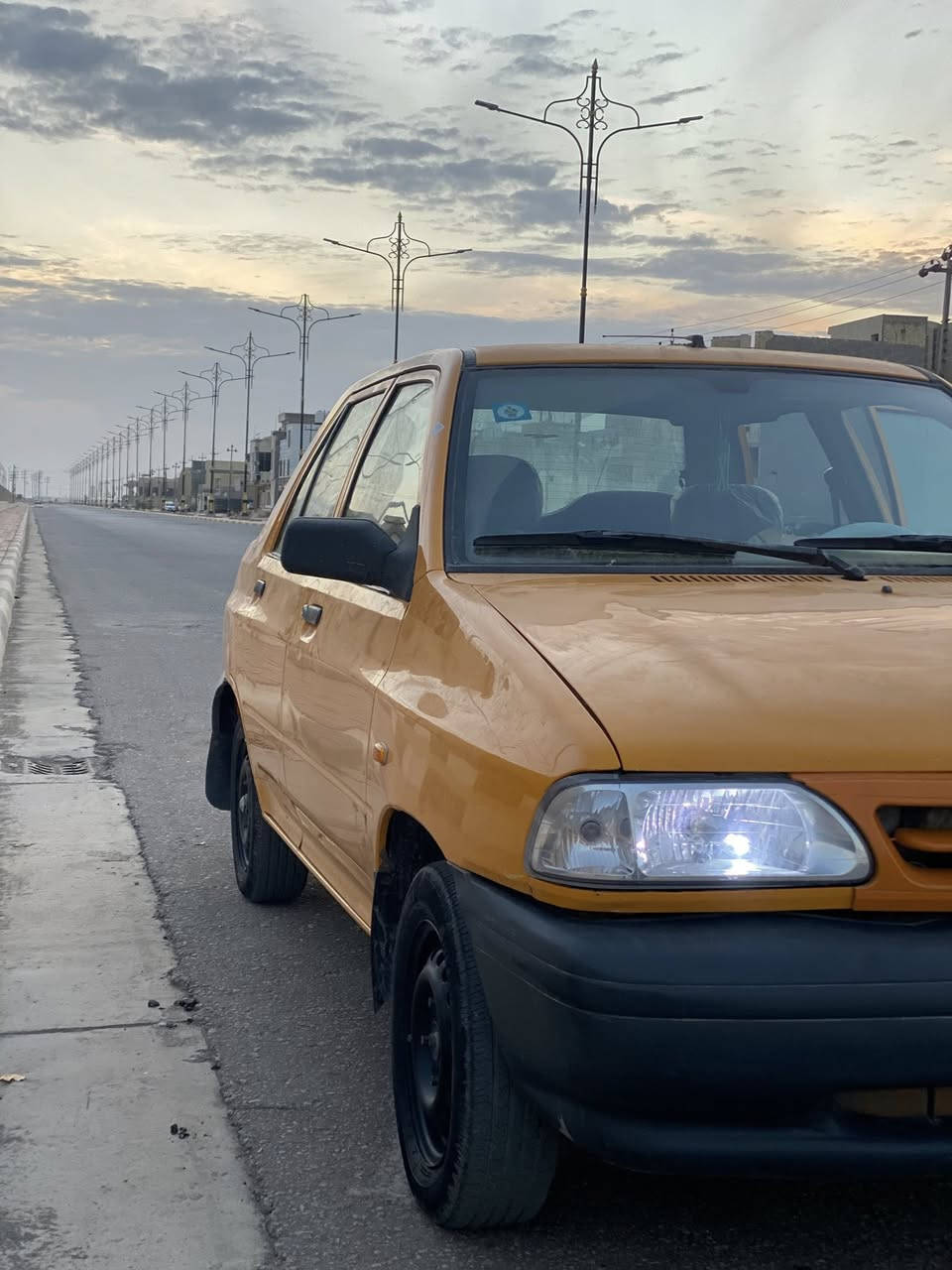 السلام عليكم سايبه للبيع موديل ٢٠٠/١٨ مكفوله كفاله عامه محرك كير خير من الله سياره حلوه نضيفه 49   بيه مجال مكاني كربلاء حي نصر قرب ملعب دولي وشراي يتصل على هاذه رقم ***********
