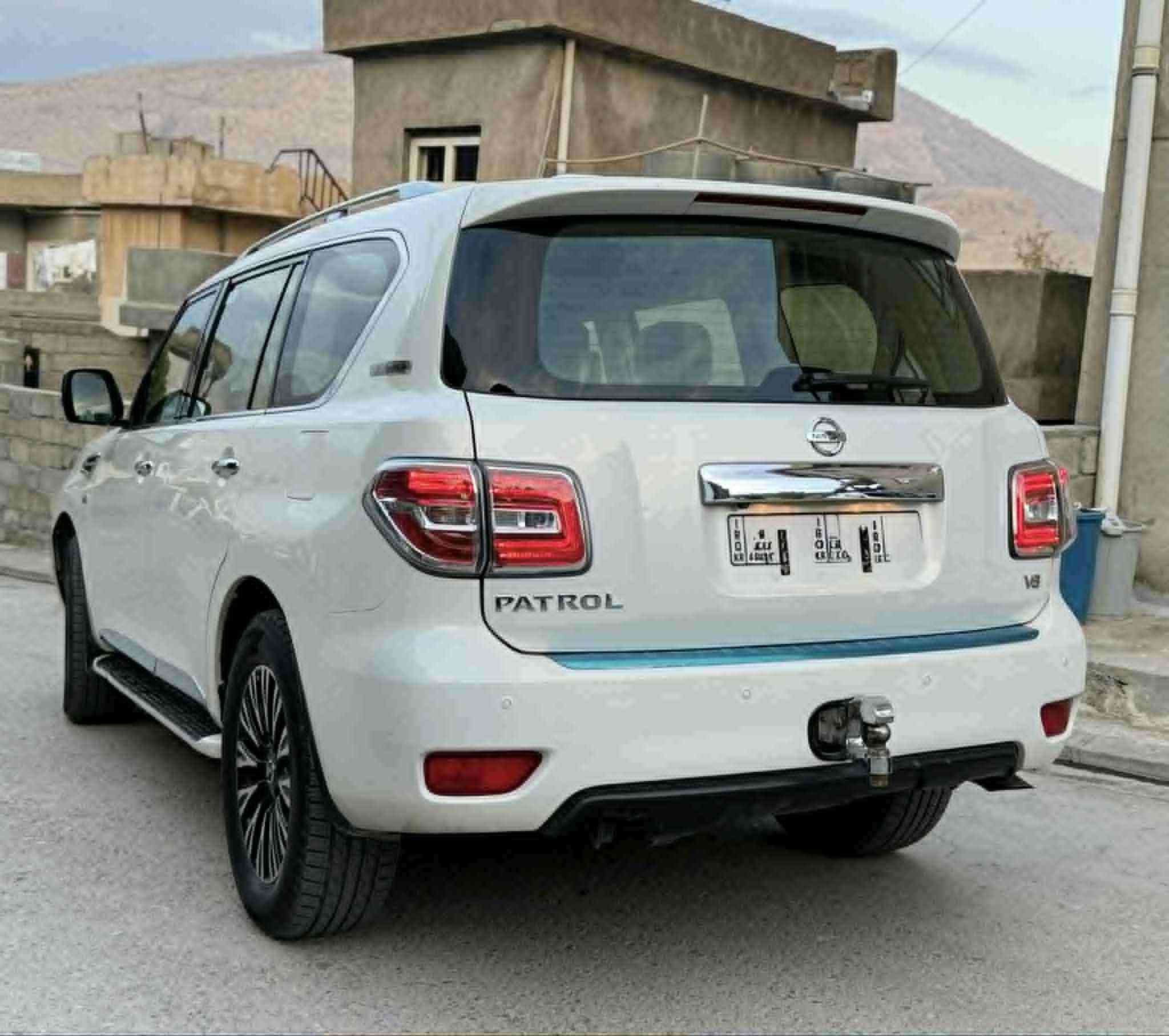 نیسان پاترول 2011محرک مرغوب seفول مواصفات بدون صبوغ ماشية 184000كيلو رقم اربيل للبيع   اومراوس سيارات شمالية فقط  مكان اربيل سعر 228 ***********
