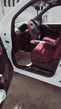 السلام عليكم
نيسان نيفارا للبيع موديل 2013
كير اوتوماتيك محرك مجفت مكفول تبريد ثلج ❄
تحويل ثاني يوم السنويه مجدده لغايه2030 مشروع وطني باسمي السياره بلاد لاتبديل ولا صبغ رقم مميز
السعر 120 بيها مجال بسيط رقم الهاتف ***********
