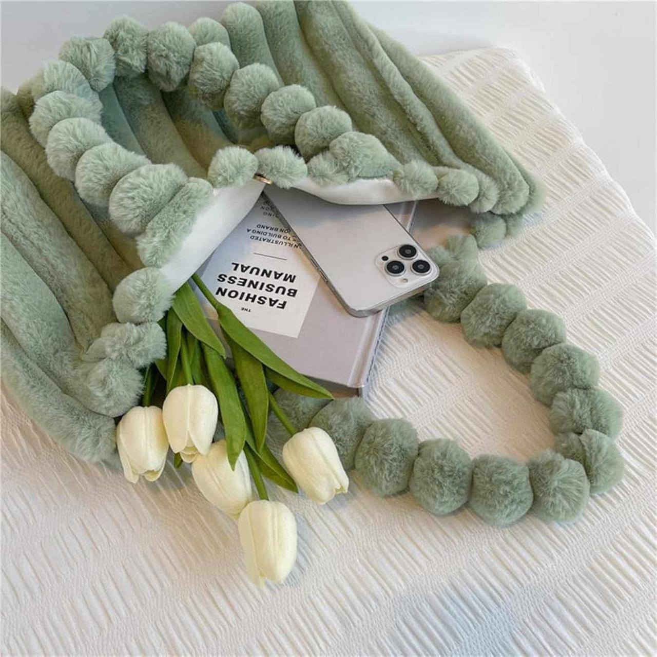 رجعنا بأجمل قطعة نسائية لكل صبايا والسيدات  
🔸 سبور شيك جامعية
🔸 قماش فرو
🔸حجم كبير
🔸ومتوفرة كل ألوان 

قطعة فيها مشكلة مكفولة علينا تتبدل او ترجع مع المندوب."
~راسلونا لتفاصيل اكثر ✨ 

توصيل ضمن العراق
شحن كافة محافظات 
حسابي ع الانستا
https://www.instagram.com/butterfly.bags1m?igsh=MTJiaXh1ejNienlrMA==


**إذا كنت صاحب هذا الإعلان وتريد حذفه لأي سبب، رجاءا أرسل رسالة إلى الدعم الفني**