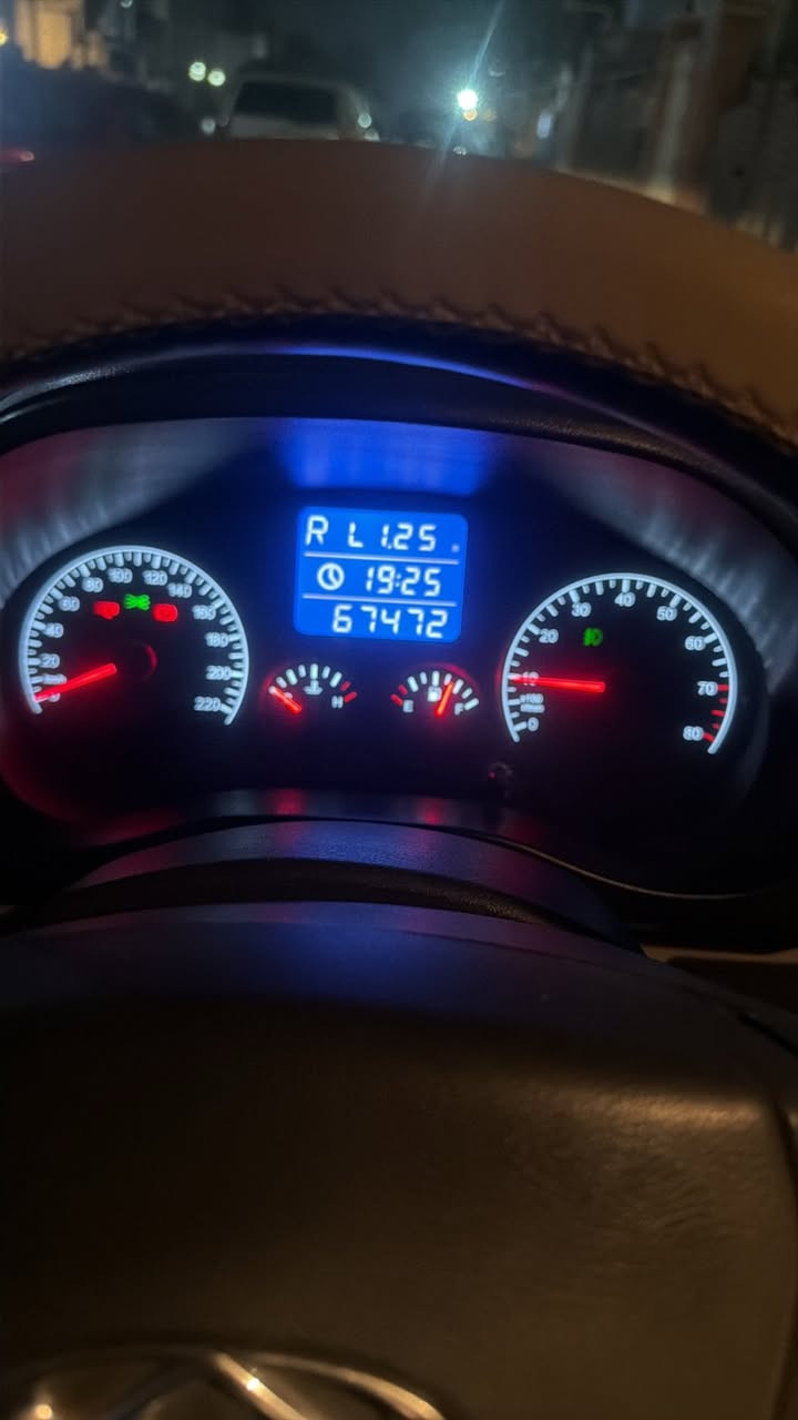 السلام عليكم عندي تيكو ٣ موديل ٢٠١٨ لون احمر ماشيه ٦٨ الف كيلو السياره غرفته كلش جديده ومغلفه كشنات وارضيه اول ممستلميه السياره بيه مكانين بارد مصلحات ببي ار يم حجي علي المندلاوي السياره مطلوبه اقساط لشهر السادس لسنه ٢٠١٨السياره صاحبه عسكري استقطاع مباشر من راتبه الكتروني تاخذ وكاله من عنده كلش حلوه مرتبه المحرك ممفتوح ابد فقط صيانه نوزلات وبلكات السعر ٩٠ ورقه وبيه مجال للاستفسار الاتصال على *********** الرقم بي واتس الي يحب يراسل
