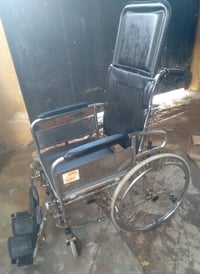 عربة شلل رباعي • جديدة • استعمال قليل