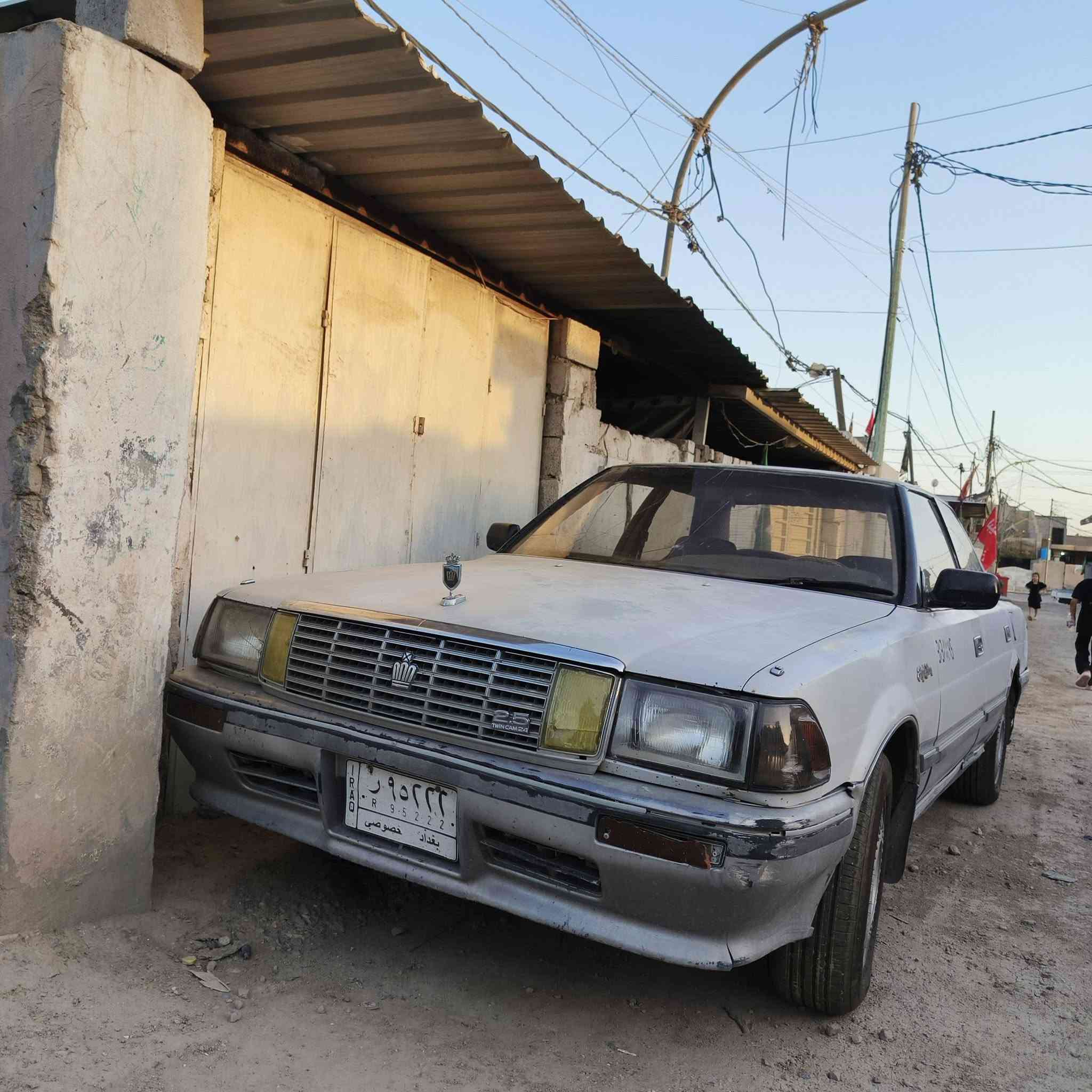 سلام عليكم هارتوب للبيع سياره باسمي بغداد
1/محرك جديد لا تبخير ولا تنقيص

2/كير جديد 

3/تايرات قبل شهر مشدودات جدد+باتري جديد  

4/تبريد جان يشتغل وثلج بس كمبريسر راوتري وكفت بسبب الاصبع 

5/كهرباياته حلوه 

6/بيه خياسات بل صندوك وياهه قبق جنطه نضيف 

7/مكفوله من لكص ونقل جثه وهاي الامور ساله 10سنين عندي ولا موكفتني بشارع ابد 

عنواني واسط صويره ***********  سعره خاص او اتصل وتدللون
