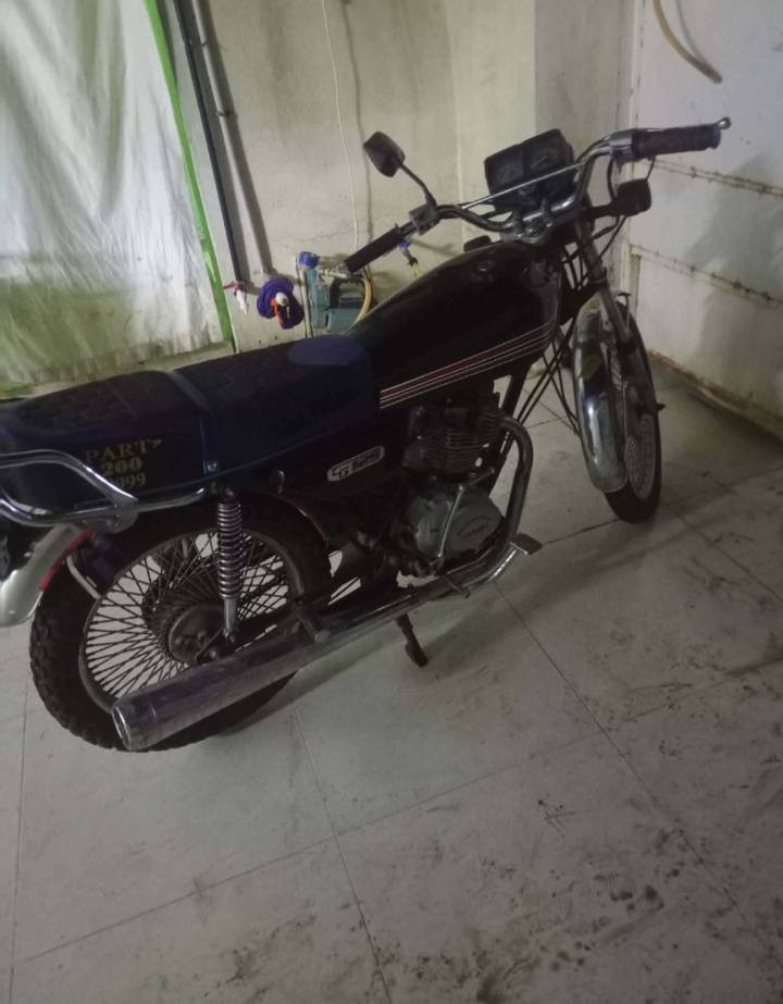 ۳٥۰هەزار نامیپڕۆ ۲۰۱٤ وەجبەی کۆن اسڵی مەنەفێستی بیلادی گێڕو مەکینەو شانسیو کارەبایاتی بەشەرت ویلو تایەی نوێ مەسروفی تیا نیە شوێن هەولێر بنەسڵاوە ۳٥۰هەزارو معامەلەیە برایانە 
۰۷٥۱۱٥٥۰۲۷۳ أربيل, العراق
