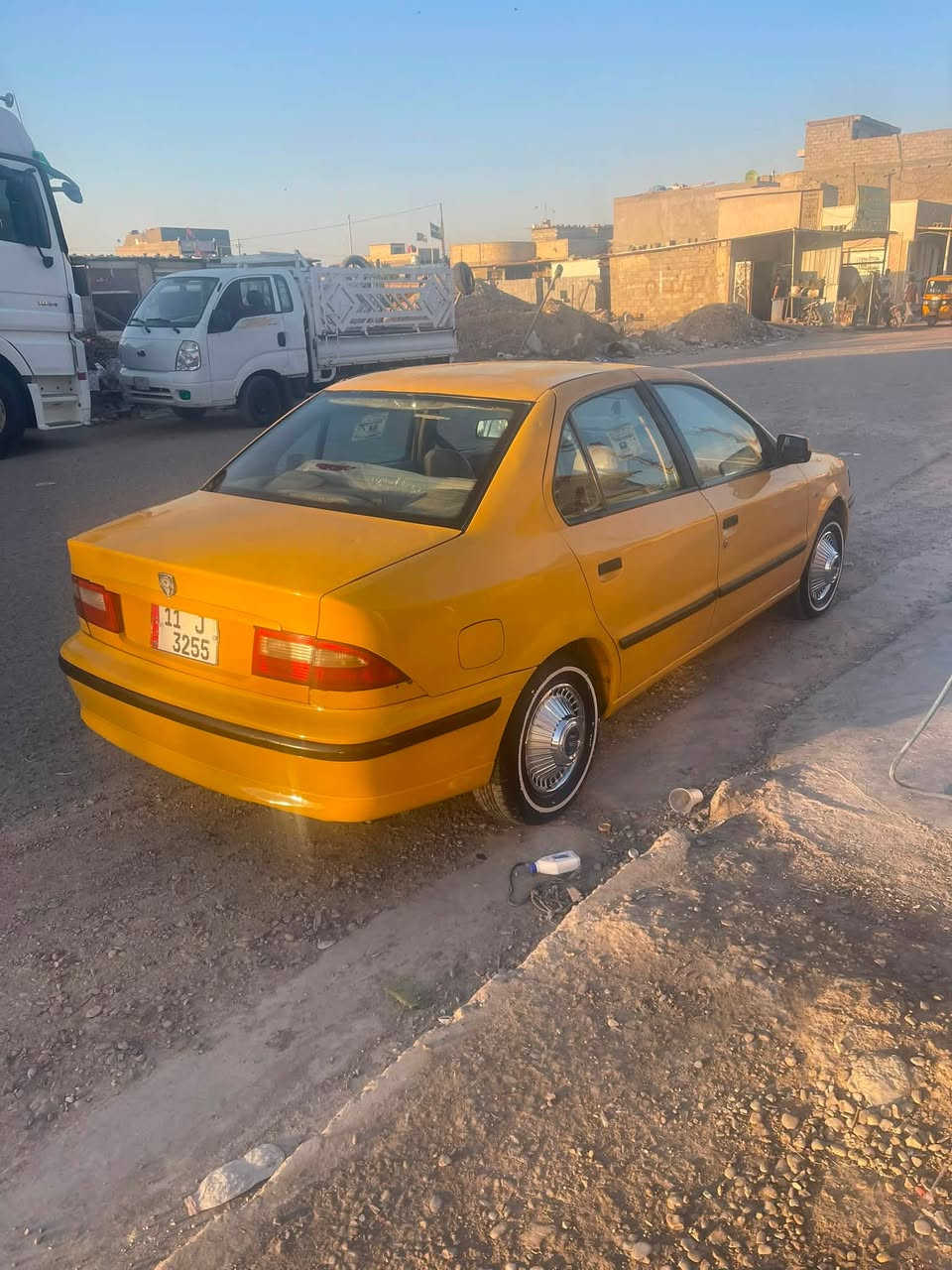 سلام عليكم سمند موديل ١٢ السياره جديده مابيها اينقص مكينه كير تبريد كله كفاله لا بيها تبديل ولا صبغ ما عده الاهلات الخلفيه ولباقي كله جديد رقم مميز السياره بغداد تخم تاير خط ابيض كبل للشارع مكان السياره بغداد الشعب ***********
