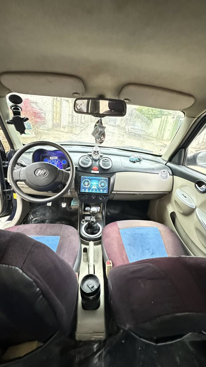 السلام عليكم
سيارة ليفان للبيع 2013

السيارة باسمي كابون بيها 

مصبوغ حزام بدون دواخل

السعر 38

***********
