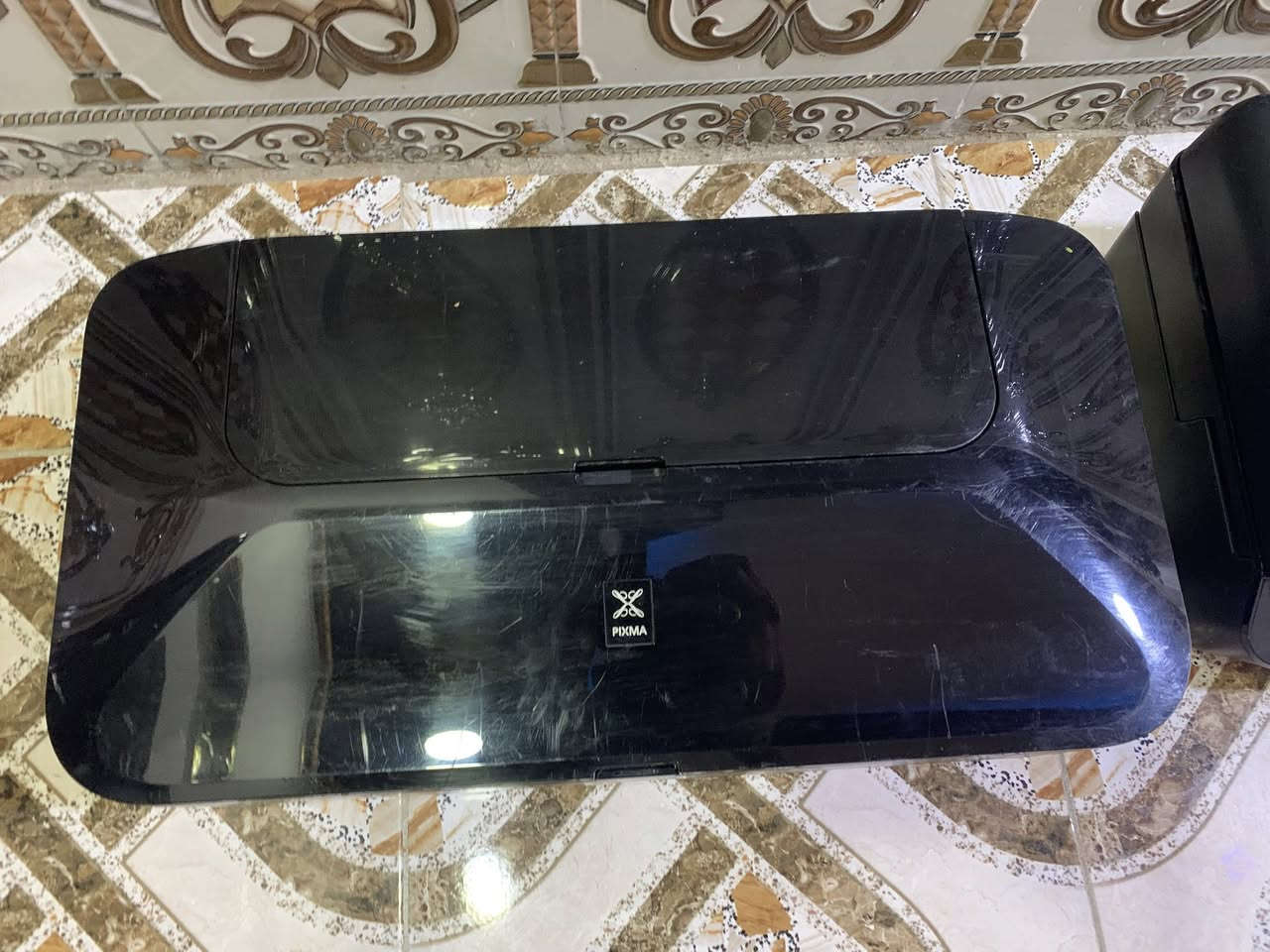 سلام عليكم طابعات للبيع شرط جديد ماركه Hbعدد3 
🍥🎂🎂طابعه كانون جديد حجم لورق E3 تطبع صور كيك  لوحيده لي تكدر ظيفلهه الوان قابله للاكل 

عنوان البصره
ابيعهن كلهن ١١٠ الف شرط شقل
***********. ***********
