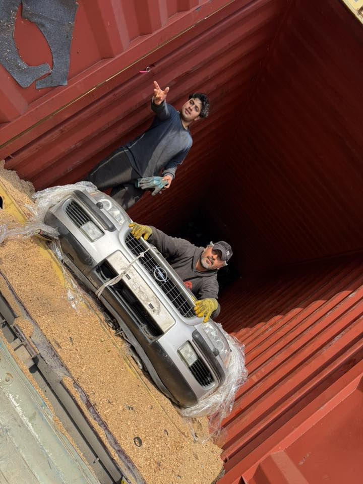 وصول أدوات بزون جمله مفرد🧿
درايم شفت سن ناعم وخشن🌹
كاردن ناعم وخشن🌹
جعمقه🌹
فريز تبريد🌹
راديتر تدفئه🌹
دكت وسطي تبريد دكت يسار تبريد🌹
جكامج يسرا ويمنه🌹
فتيس كير عادي🌹
دجات محرك🌹
فلنجات اماميه خلفيه🌹
ماطور آت جام أمامي خلفي كهرباء وعادي🌹
مطريات🌹
قباغه بانزين🌹
حواجب🌹

جمله مفرد👍🧿
📍موصل كوكجلي مجمع اسود الرافدين كراج الرايه يوجد توصيل لجميع المحافظات للتواصل الاتصال ع الرقم *********** 📞او واتساب الصفحه☎️
توصيل لكافه المحافظات العراق📍
