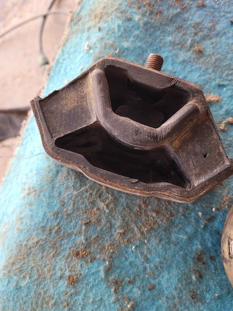 عن اذن مسؤول الكروب.  عندي ادوات مرسيدس باقيه من زمان . انشر هذا الطوبلن مال دب او جامبو مع ملحقاته. و دجة كير جامبو . السعر  ٢٥ الف يوجد توصيل . وبعد هندي ادوات صدر ام عيون


**إذا كنت صاحب هذا الإعلان وتريد حذفه لأي سبب، رجاءا أرسل رسالة إلى الدعم الفني**