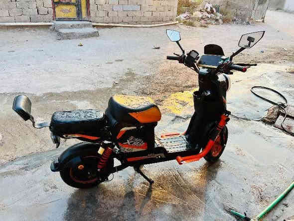 سلام عليكم دراجة شحن٠ x900ملف 2000خمس باتري حجم 17ريان جدد السعر وبية350 مجال العنوان البصرة كرمة علي الماجدية ***********
