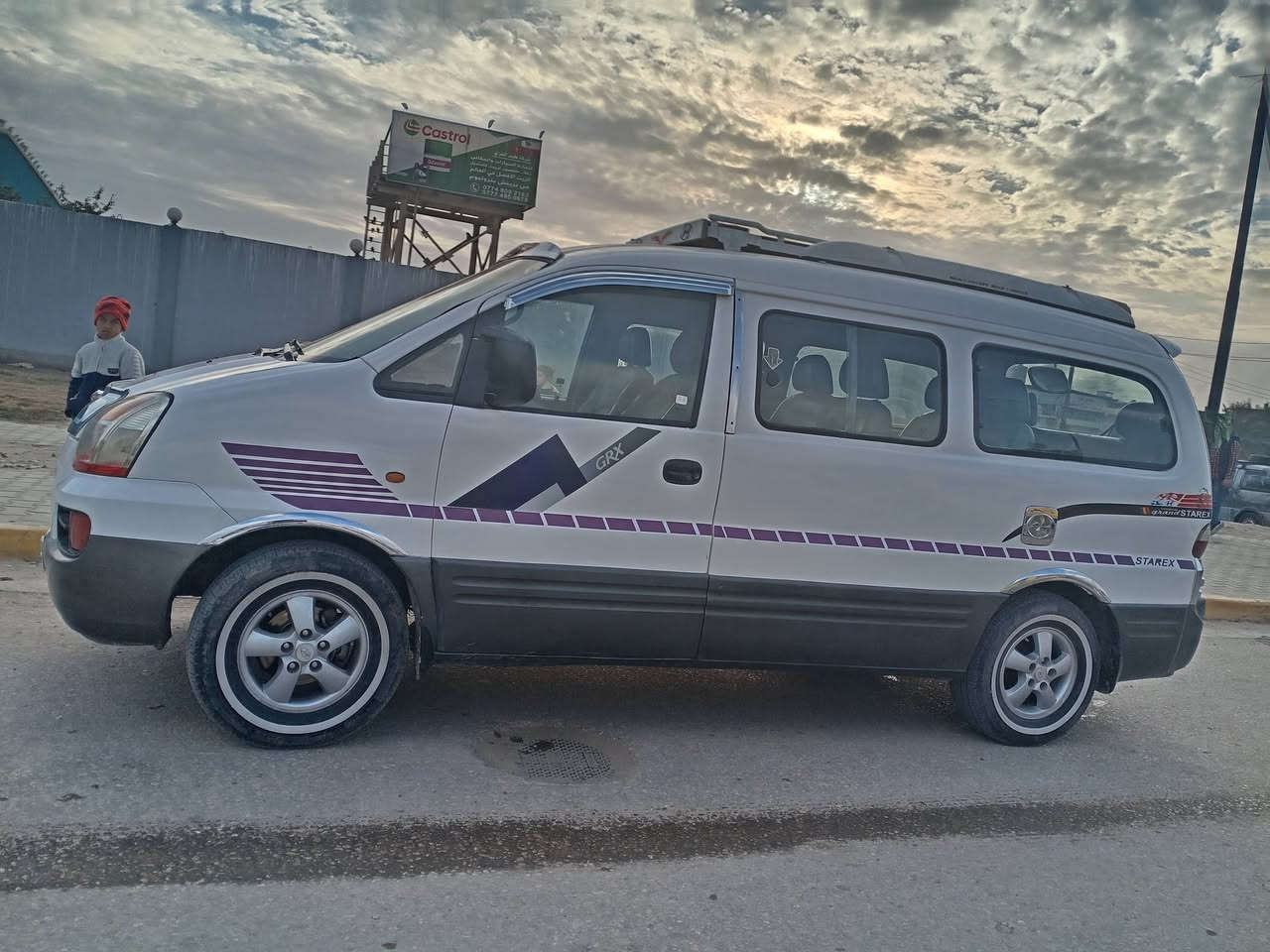 السلام عليكم ستاركس 2006للبيع نظيفه رقم انكليزي بغداد مصفره الهزه بعدهي ماصاقطه تحويل مباشر مصبوغ للجماليه فقط كير اكسل محرك مفتوح     مال حاويه دوشمه نظيفه وتايرات باور بم كله جديد مال خبزه كبل للشارع العنوان بابل القاسم السعر 75وبي مجال قليل ***********
