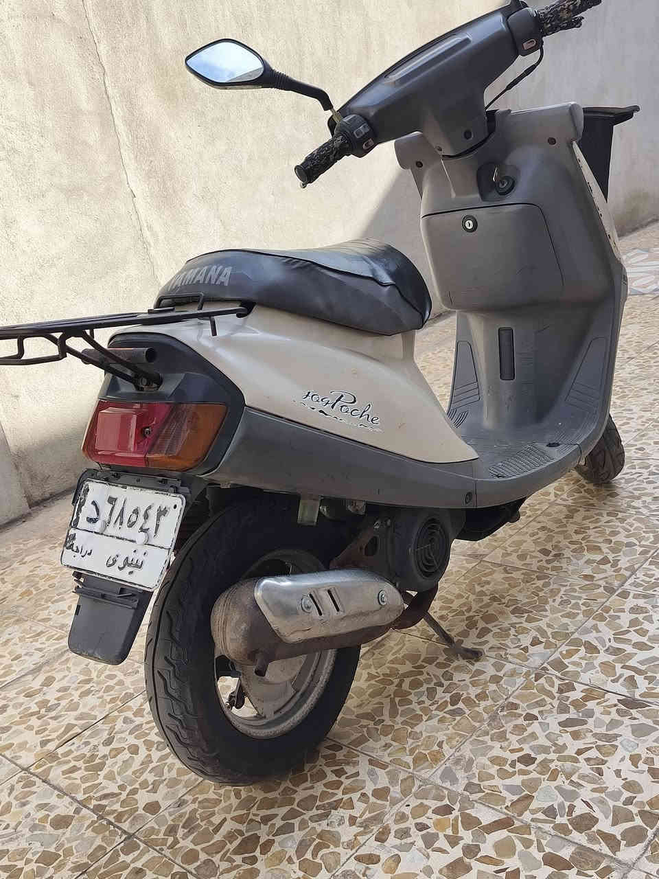 السلام عليكم للبيع ماطور بزون بردة الماطور شرط ما مفتوح بس قبغ الهندر الماطور مرقم الشاصي شرط النظافة كدام العين السعر مليون وثلاثة ميه (1300) وبي مجال الرقم ***********
