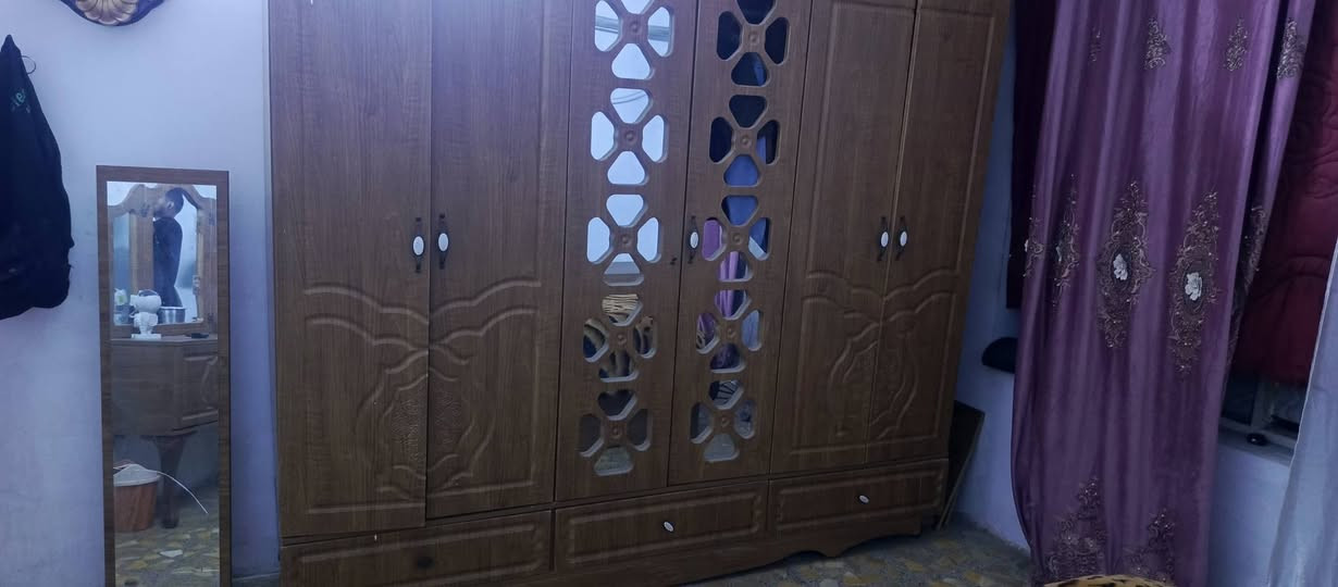 غرفه تركي للبيع مع دوشك سعر 450 وبيها مجال العنوان بغداد الشعب حي التجار الشراي يتفضل خاص


**إذا كنت صاحب هذا الإعلان وتريد حذفه لأي سبب، رجاءا أرسل رسالة إلى الدعم الفني**