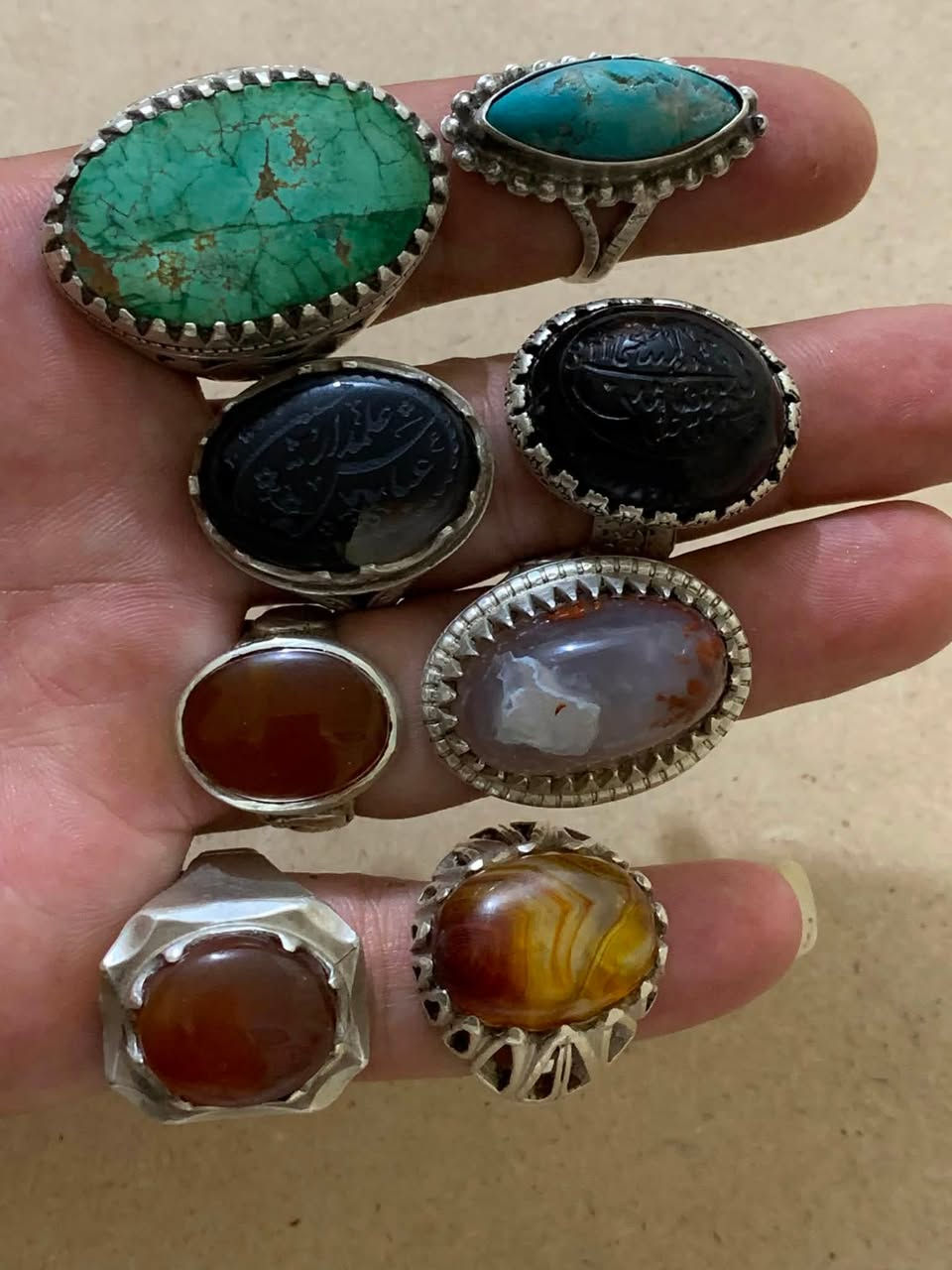 بيع شلعه 8محابس السعر265 نهائياً
متوفر توصيل الناصرية مركز


**إذا كنت صاحب هذا الإعلان وتريد حذفه لأي سبب، رجاءا أرسل رسالة إلى الدعم الفني**