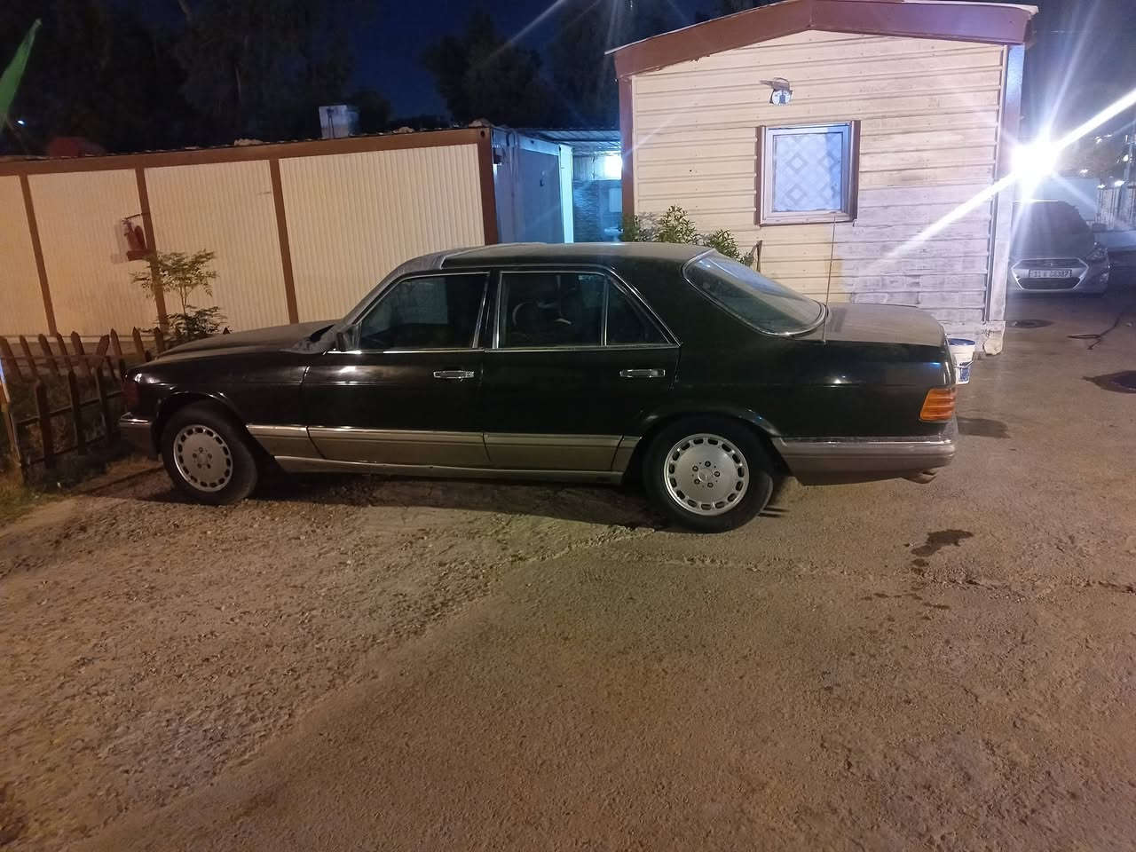 للبيع او مراوس مارسدس جانمبو
محرك وكير بلادي 
تبريد ثلج 
رقم بغداد انكليزي بسمي 
موديل ٨٦
قواعد بلاديات
***********
