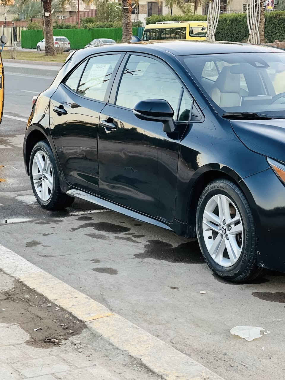 كورلا موديل 2022 بغداد ب اسمي فول مواصفات عدا الفتحه حادثه جاملغ الخلفي وسونار موجود اريد مرواس  ب جورني عارضه ب ١٣٥ وبيه مجال مكاني بغداد ***********
